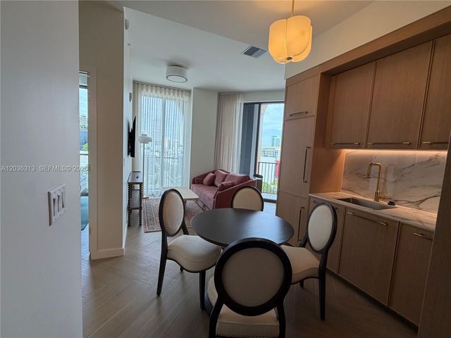 2700 NW 2nd Av 822, Miami, FL 33127
