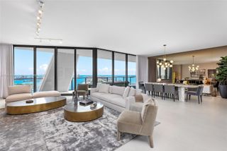1000 Biscayne Blvd 3801, Miami, FL 33132