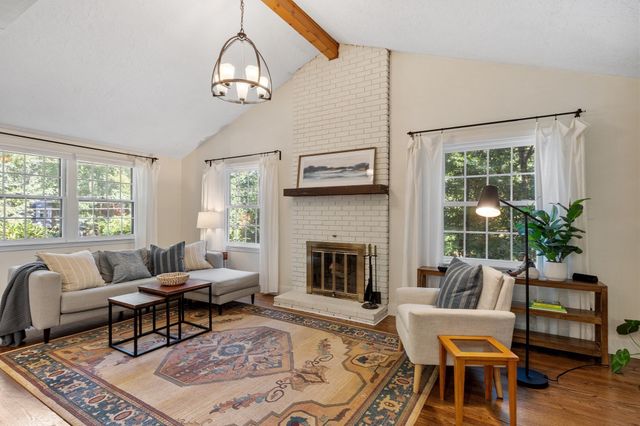 108 Kristin Dr Ext, Chelmsford, MA 01824