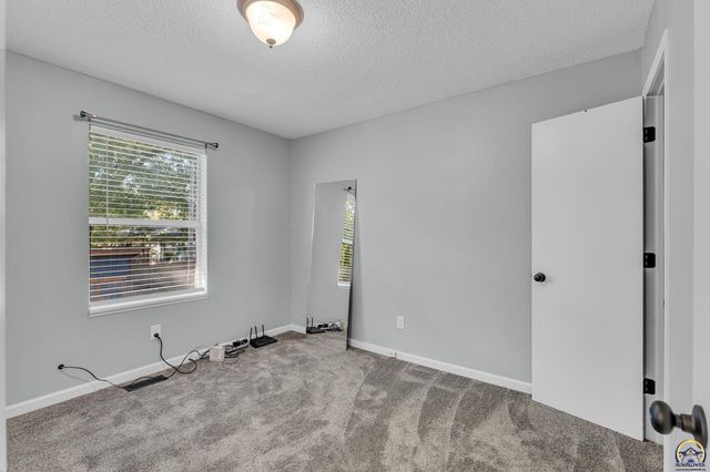 540 N Milton ST, Auburn, KS 66402