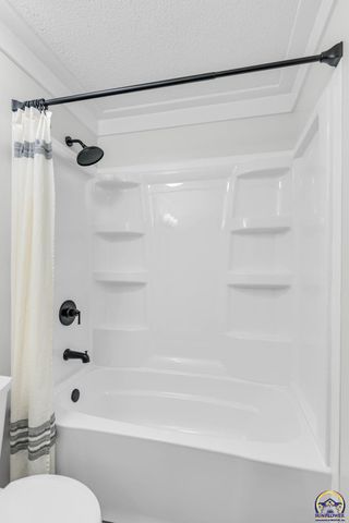 540 N Milton ST, Auburn, KS 66402