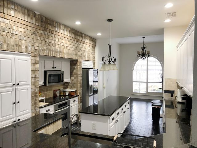 1101 S Old Mill RD, Cedar Park, TX 78613