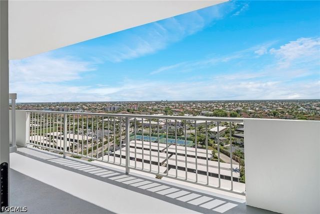 140 Seaview CT 1504S, Marco Island, FL 34145
