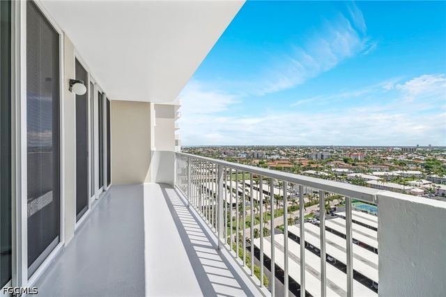 140 Seaview CT 1504S, Marco Island, FL 34145