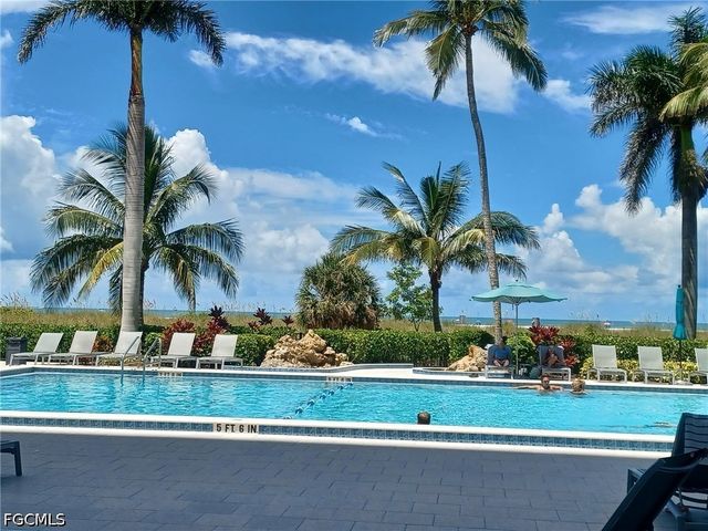 140 Seaview CT 1504S, Marco Island, FL 34145