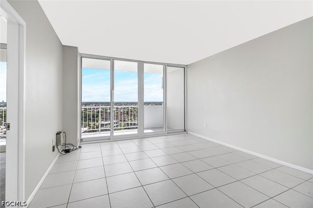 140 Seaview CT 1504S, Marco Island, FL 34145