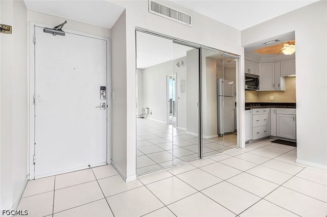 140 Seaview CT 1504S, Marco Island, FL 34145
