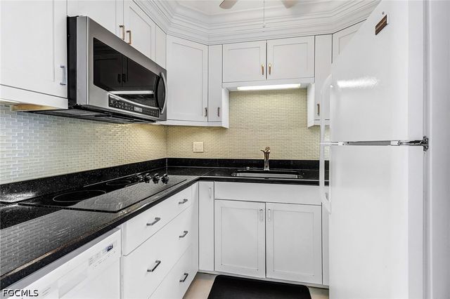 140 Seaview CT 1504S, Marco Island, FL 34145