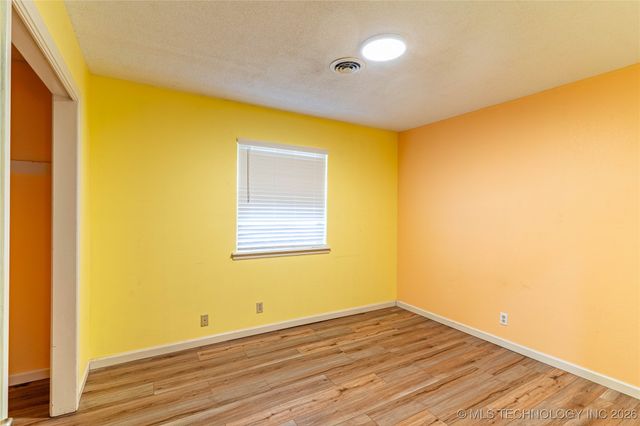 2422 S Independence Street, Sapulpa, OK 74066