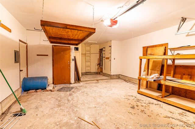 2422 S Independence Street, Sapulpa, OK 74066