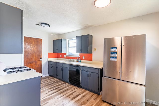 2422 S Independence Street, Sapulpa, OK 74066