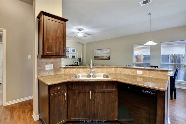 259 Fieldstone Place, College Station, TX 77845