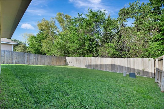 259 Fieldstone Place, College Station, TX 77845