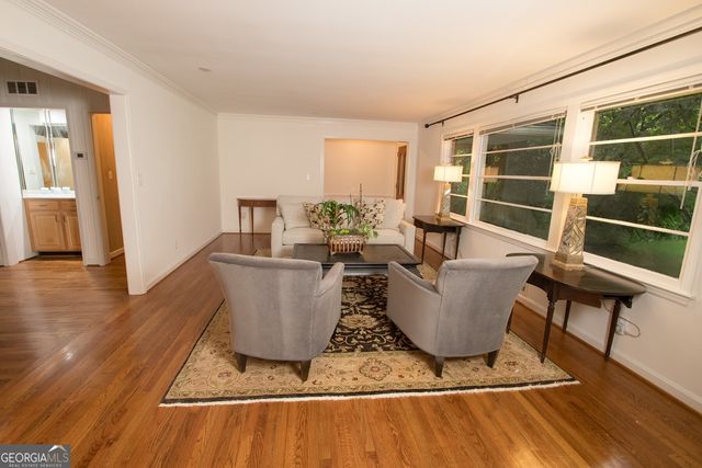 376 Cochran Drive NW, Atlanta, GA 30327