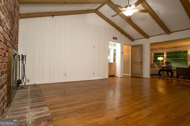 376 Cochran Drive NW, Atlanta, GA 30327