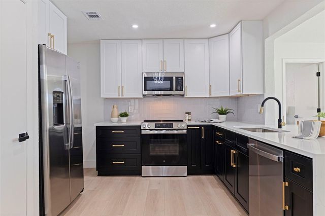 6550 20TH STREET S, St Petersburg, FL 33712