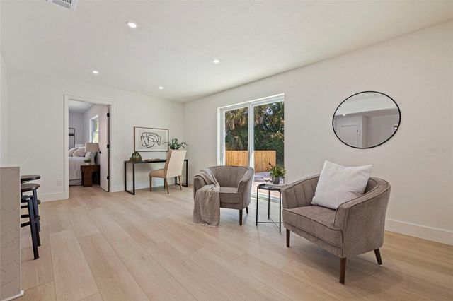 6550 20TH STREET S, St Petersburg, FL 33712