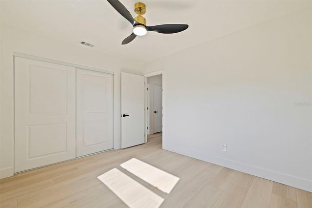 6550 20TH STREET S, St Petersburg, FL 33712