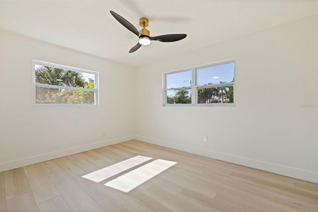 6550 20TH STREET S, St Petersburg, FL 33712