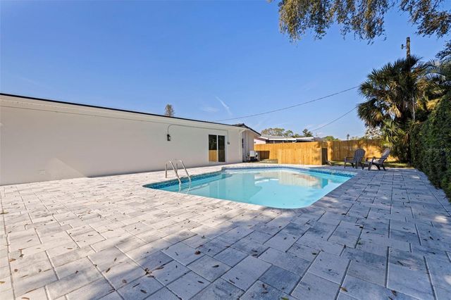 6550 20TH STREET S, St Petersburg, FL 33712