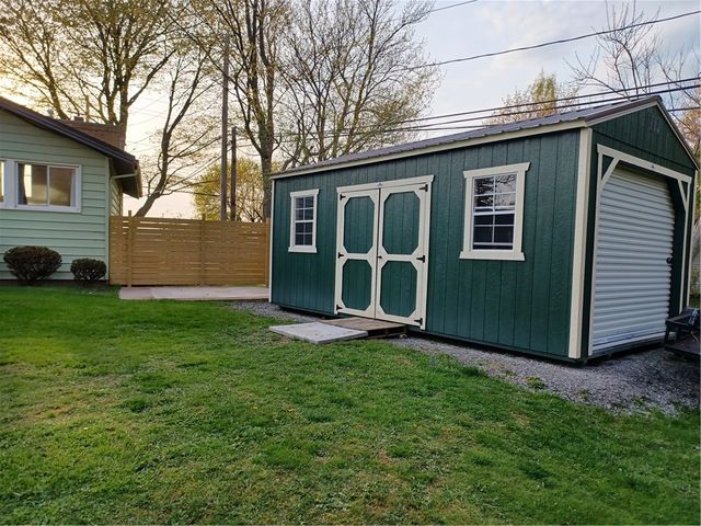 790 Pinnacle Road, Henrietta, NY 14534