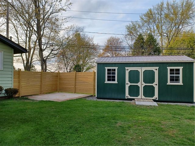 790 Pinnacle Road, Henrietta, NY 14534