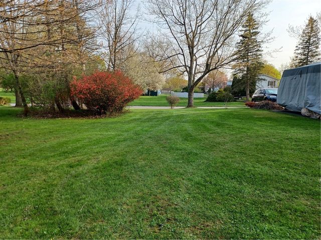 790 Pinnacle Road, Henrietta, NY 14534