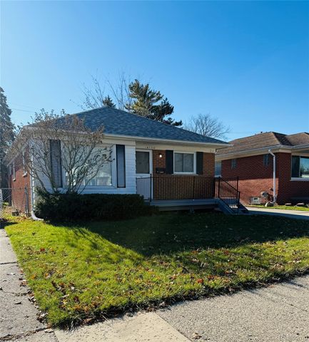 18258 Curtain Avenue, Eastpointe, MI 48021