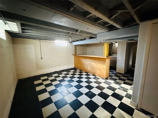 18258 Curtain Avenue, Eastpointe, MI 48021