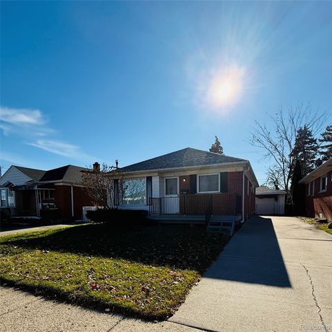 18258 Curtain Avenue, Eastpointe, MI 48021