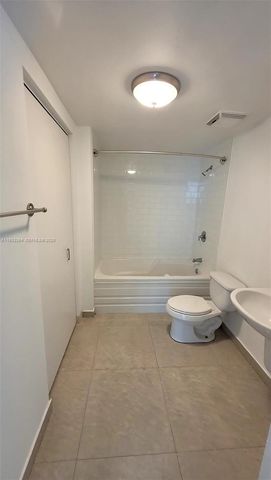 690 SW 1st Ct 3110, Miami, FL 33130