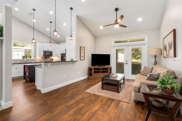 19620 NW 62ND AVENUE, Alachua, FL 32615