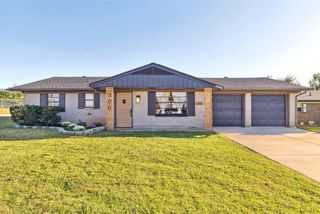 300 Willow Place, Yukon, OK 73099