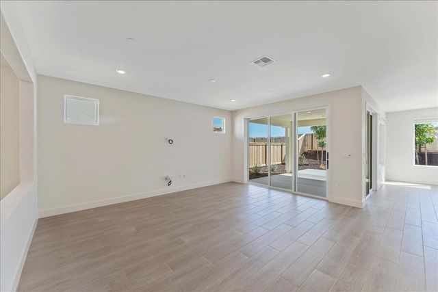 3214 Woody Way, Hollister, CA 95023