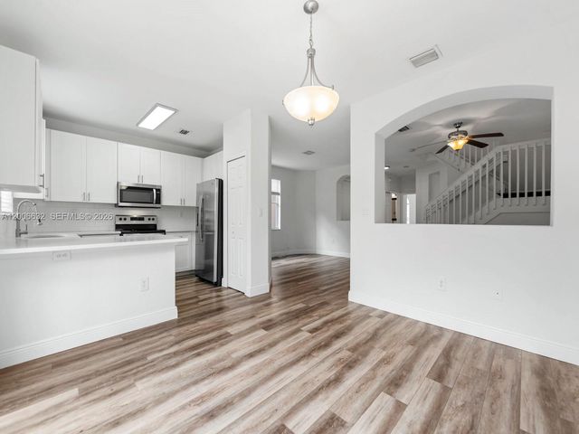 1464 SE 26th Ave, Homestead, FL 33035