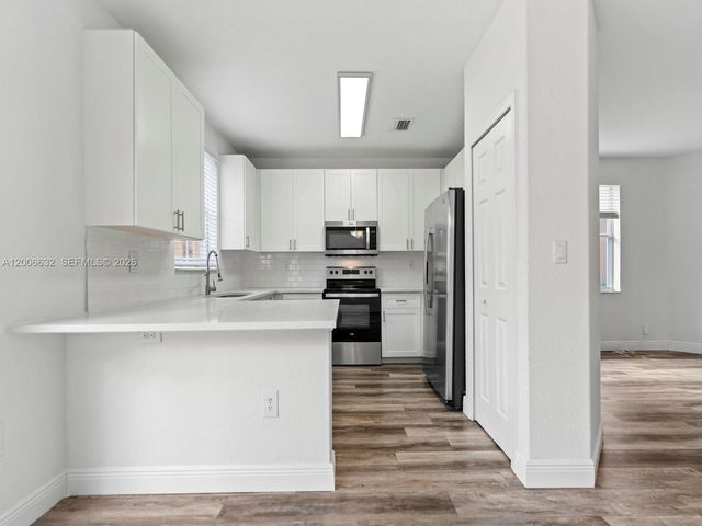 1464 SE 26th Ave, Homestead, FL 33035