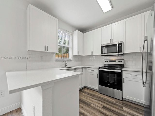 1464 SE 26th Ave, Homestead, FL 33035