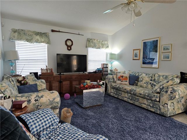 432 Seagrass Avenue, Sebastian, FL 32958