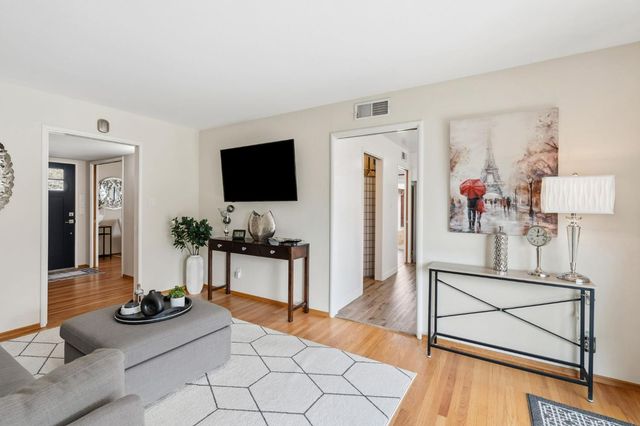 6700 Mercedes Ave, Citrus Heights, CA 95621