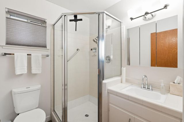 6700 Mercedes Ave, Citrus Heights, CA 95621