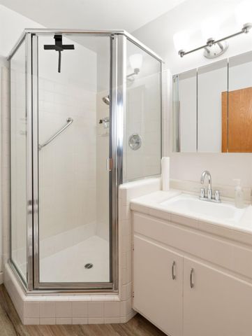 6700 Mercedes Ave, Citrus Heights, CA 95621