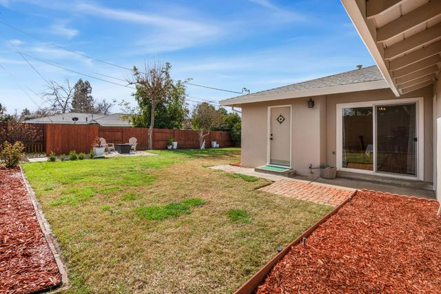 6700 Mercedes Ave, Citrus Heights, CA 95621