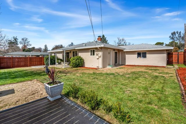 6700 Mercedes Ave, Citrus Heights, CA 95621