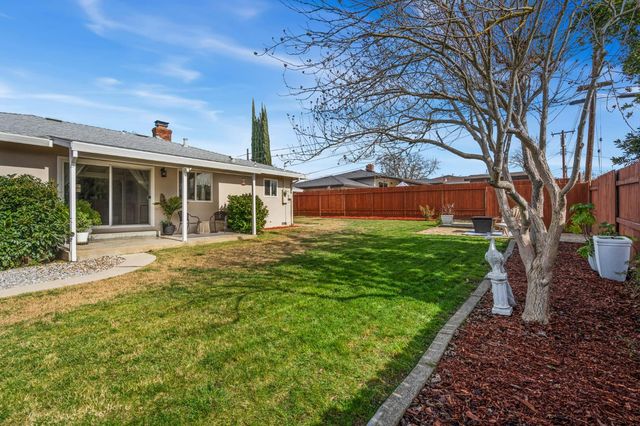 6700 Mercedes Ave, Citrus Heights, CA 95621