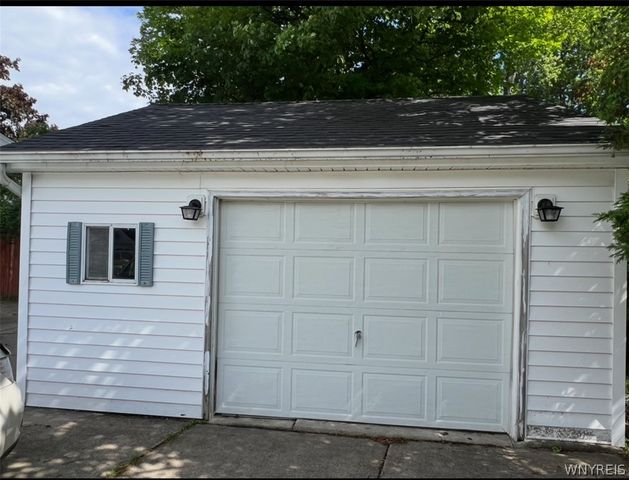 3741 Harrison Avenue, Hamburg, NY 14219