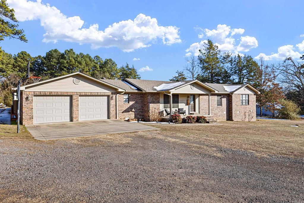 616 State Hwy 393, Delaware, AR 72835