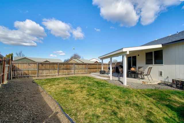 4516 Saguaro Dr, Pasco, WA 99301