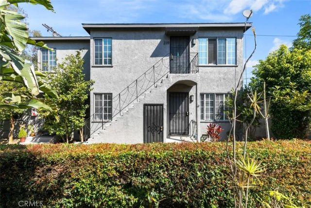 2117 Stewart Street, Santa Monica, CA 90404