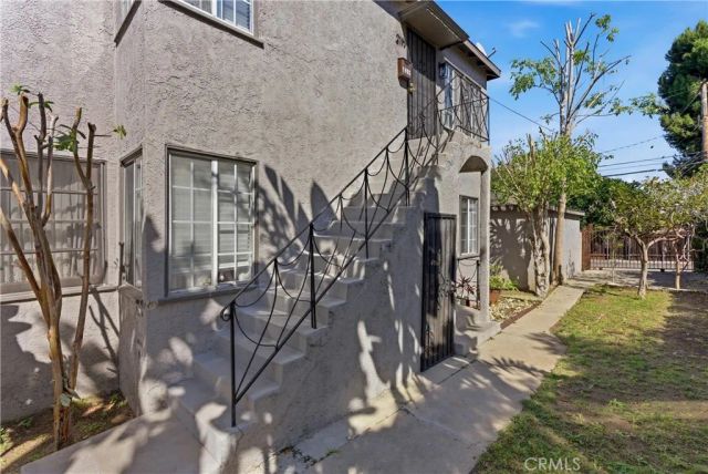 2117 Stewart Street, Santa Monica, CA 90404