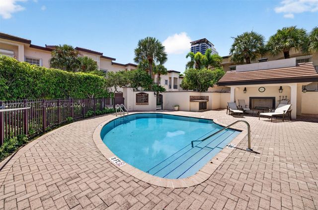 362 NE 7th Ave, Fort Lauderdale, FL 33301